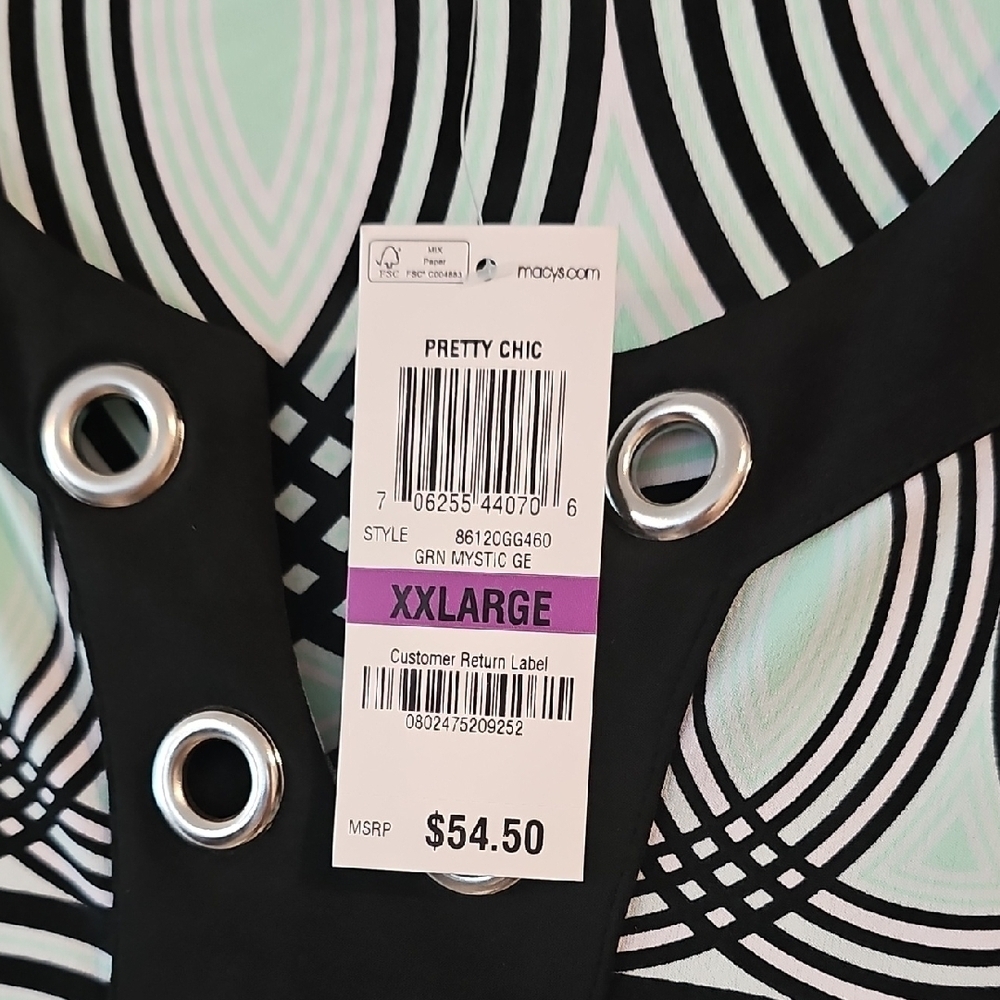 JM Collection Black and White Graphic Tunic Blouse - Picture 4 of 6